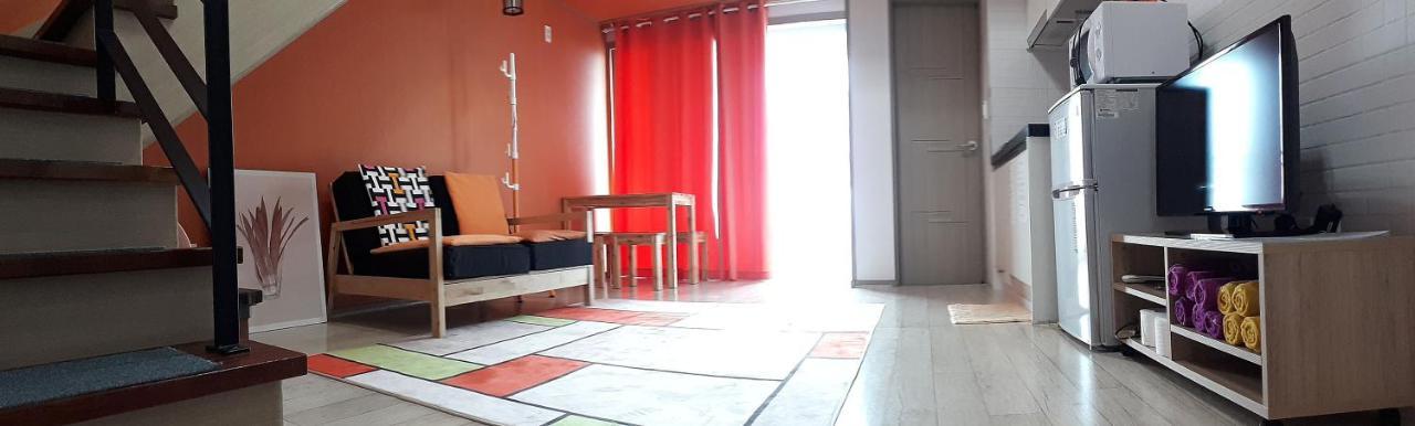 6Pm Pension Jeju Exterior photo